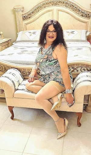 transexuală matură venită în orașul tău pentru câteva zile