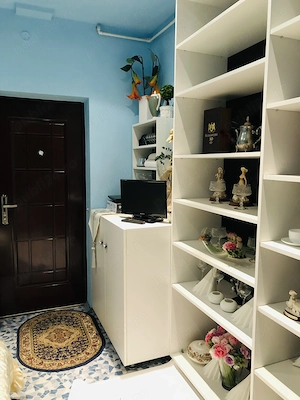 Închiriez cameră în bloc de apartamente  - imagine 4