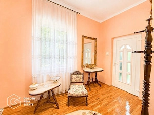 Apartament la casa cu 3 camere, zona Centrala - imagine 3