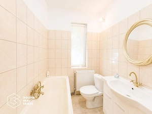 Apartament la casa cu 3 camere, zona Centrala - imagine 13