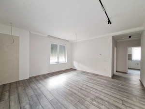 In vila. Gradina privata. Bucatarie inchisa. Dotari premium. - imagine 2