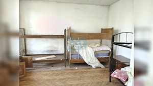 Casă în zona centrală de închiriat pentru muncitori sau pentru birouri - imagine 3