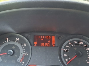 Renault Clio 3   1.2 Benzină   An 2008   Doar 111.000 km reali   Mașină personală - imagine 8