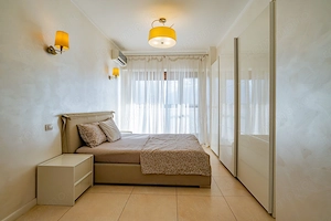 3 camere | 95 mp + terasă 20 mp | Vedere frontală lac | Mamaia-Cazino - imagine 12
