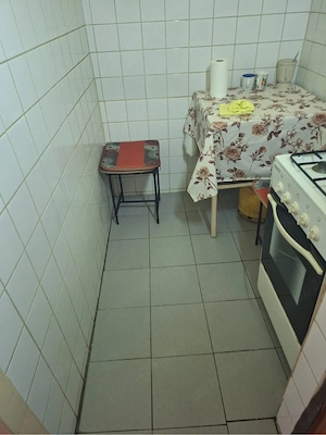 Proprietar! Vand garsoniera zona UMT - imagine 3