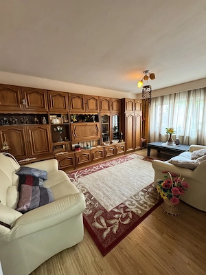 APARTAMENT 4 CAMERE | DECOMANDAT | ETAJ 1 | ZONĂ CENTRALĂ | BOXĂ