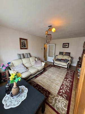 Apartament 4 camere, 80 mp, zona Central  - imagine 2