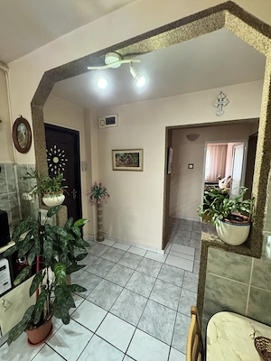 Apartament 4 camere, 80 mp, zona Central  - imagine 12