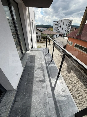 Apartament 2 camere, 43.70 mp, zona Nord - imagine 8