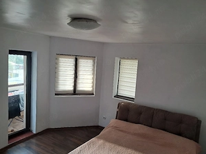Vand Apartament cu 4 camere 