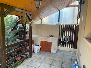 Apartament de 3 camere cu curte și terasă proprie   mobilat și utilat Popesti Leordeni - imagine 6