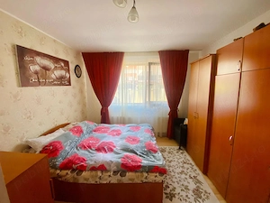 Apartament de 3 camere cu curte și terasă proprie   mobilat și utilat Popesti Leordeni - imagine 5