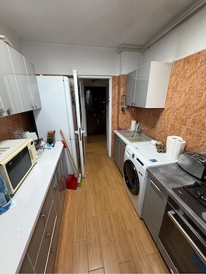 vanzare ap 2 camere decomandate zona Km 4-5 - imagine 4