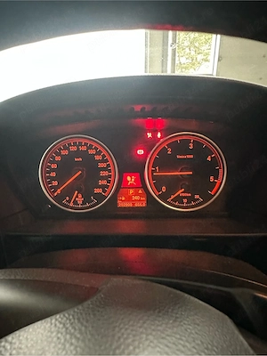 bmw e60 2.0d 177cp automat joystick - imagine 3