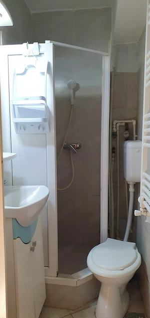 inchiriez apartament  - imagine 4