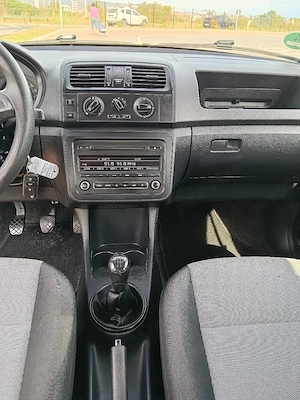 Skoda Fabia 2014,RAR efectuat,1.2 benzina,manuala - imagine 9