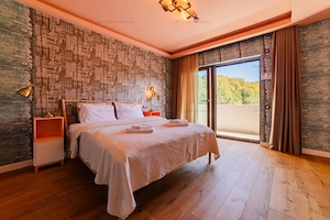 VILA SPECTACULOASA | 5 CAMERE | 808MP TEREN | GARAJ | BRASOV - imagine 4