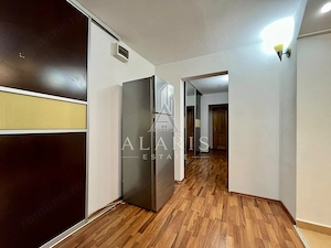 Apartament cu 3 camere, centrala proprie, in Complexul Studentesc - imagine 5