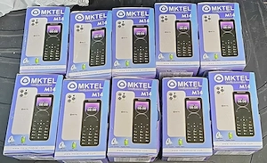 Telefon MKTEL M14, cu 4 cartele sim-uri simultan