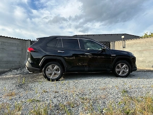 Toyota RAV4 Hybrid Luxury AWD-i 4x4 | 07 2019 | Unic Proprietar | Garanție Hybrid |Istoric Toyota |  - imagine 2