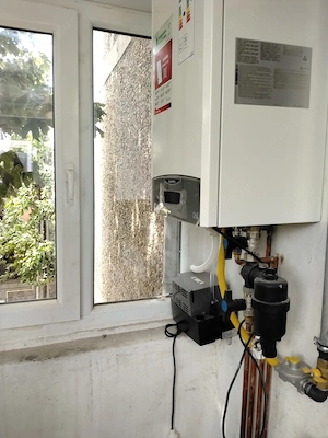 Proprietar, vand apartament cu 2 camere, decomandat, et1