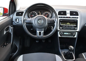 VW Polo an 2013 motor clasic 12 benzina 70 CP - imagine 5