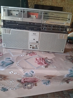 Casetofon Sharp
