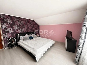 Vilă cu 5 camere, 880mp teren, de vânzare în Oncea Oradea - imagine 12
