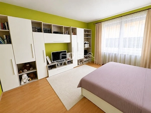 Vilă cu 5 camere, 880mp teren, de vânzare în Oncea Oradea - imagine 5