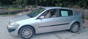 Vând Renault Megane 2 benzina manual 1.6 16v 110 cp, an fabricație 2006, al doilea proprietar  - imagine 4