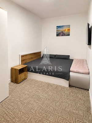 Apartament cu 3 camere, semidecomandat, zona Dacia - imagine 3