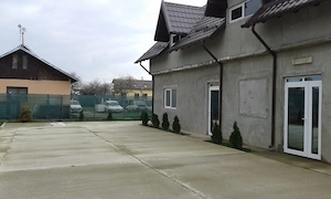 Teren de Vanzare Plus Cladire