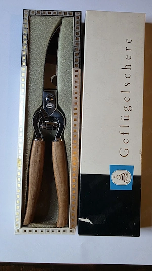 Foarfecă profesională Kretzer Solingen 5013   Made in West Germany   NOUĂ   mânere din lemn   în cut