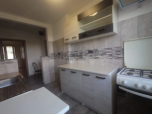 Apartament 3 camere renovat - imagine 11