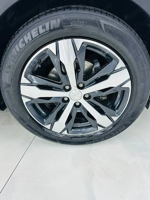 Peugeot 5008 - imagine 9