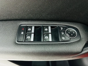 Renault Captur - imagine 12