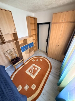 2 camere| curte comuna cu 3 apartamente| centrala proprie| zona aradului| - imagine 11