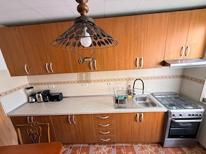 2 camere| curte comuna cu 3 apartamente| centrala proprie| zona aradului| - imagine 6