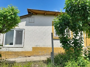 Casă cu teren de 1.470 mp de vânzare – Fântânele, Scânteiești