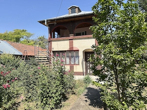 Casă P+M + cladire anexă + teren 1129 mp