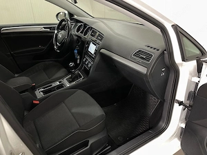 Volkswagen Golf - imagine 9