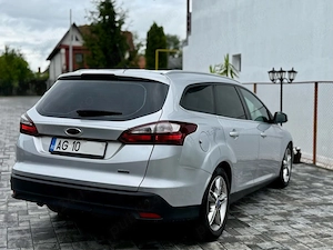Ford Focus 1.6 tdci Euro 5 Titanium X  - imagine 4