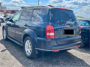 SSANGYONG Rexton II 2.7 XVT A-T Executive Top 186cp 4x4 permanent  An-2008 Euro-4  Automatic SUV Jep - imagine 3