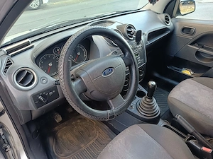Ford fiesta an 2006 1,6 diesel  - imagine 3