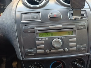 Ford fiesta an 2006 1,6 diesel  - imagine 7