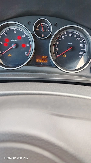 Opel Zafira B - imagine 8