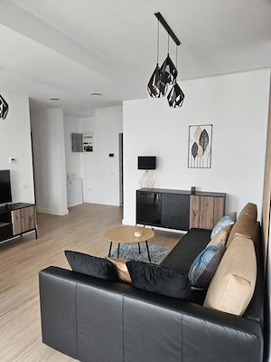 Apartament de 2 camere Petrom City, sector 1 - imagine 2
