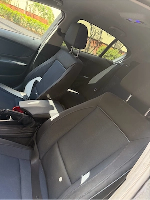 vand bmw 118d - imagine 3