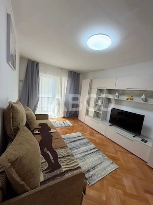Apartament 3 camere etaj 1 de inchiriat zona Scoala de Inot Sibiu - imagine 2