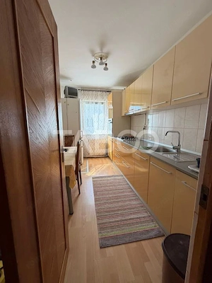 Apartament 3 camere etaj 1 de inchiriat zona Scoala de Inot Sibiu - imagine 17